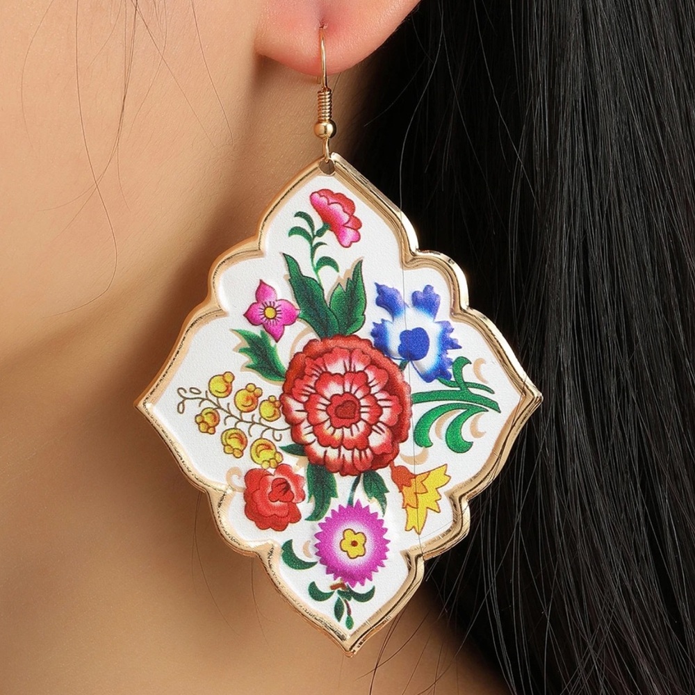 Floral Gold Earrings